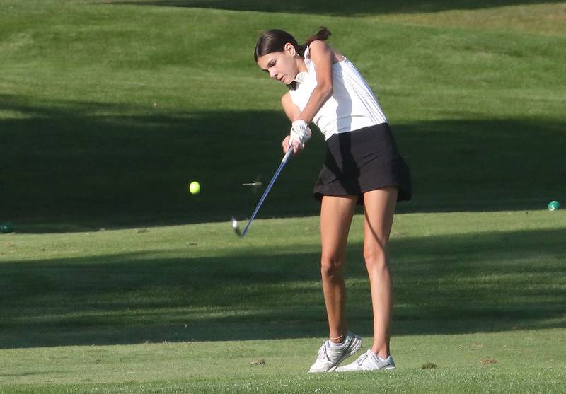 L-P's Quinn Mertes tees off on Monday, Sept. 8, 2025 at Deer Park Golf Club in Oglesby.