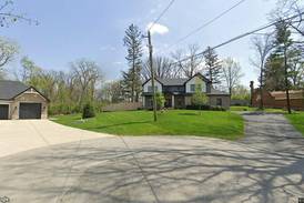 Single-family home sells in New Lenox for $795,000