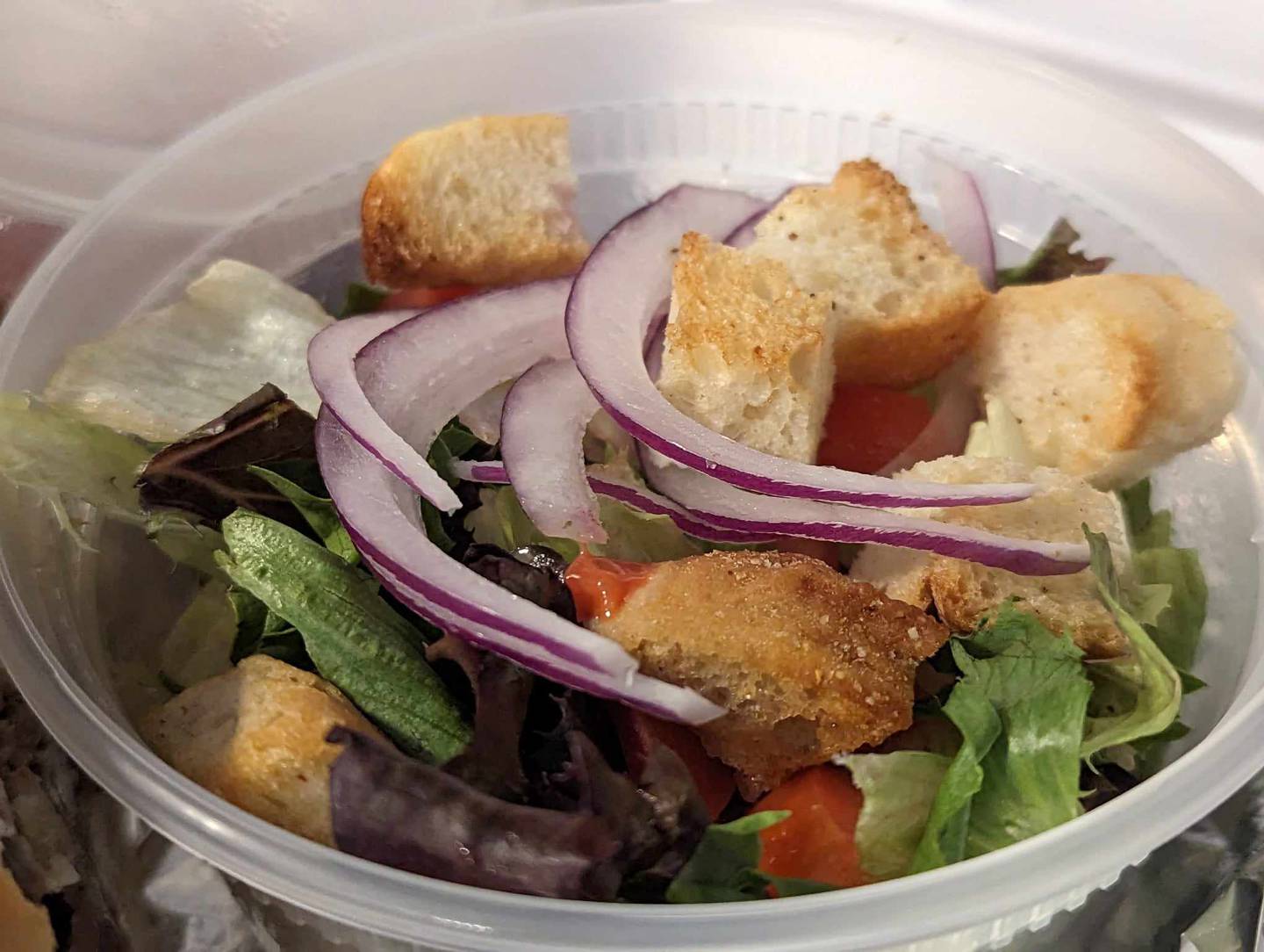 The side salad was that accompanied the Italian beef sandwich at Freedom Brothers Pizzeria & Alehouse in Plainfield was super fresh.