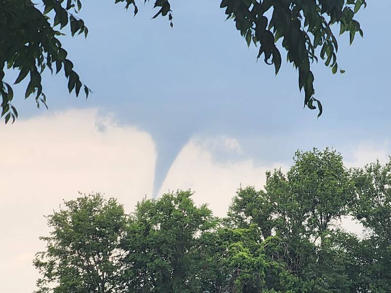 Was there a funnel cloud in rural Mendota?