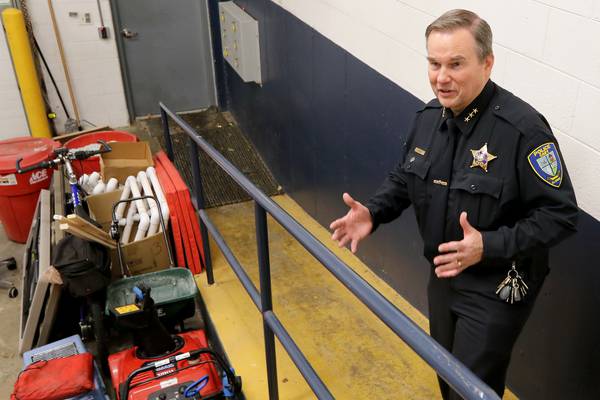 Cary police chief announces retirement