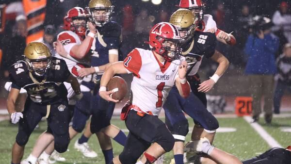 Amboy overcomes early deficit, tops Polo 30-20 for third straight I8FA title