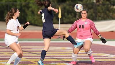 Photos: Richmond-Burton vs. IC Catholic IHSA Class 1A girls soccer super-sectional 