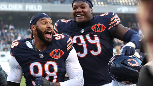 Photos: Bears run winning streak to four games with 31-28 win over Steelers