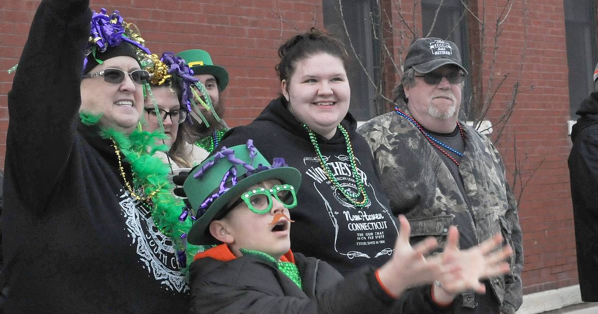 mardi gras parade utica il