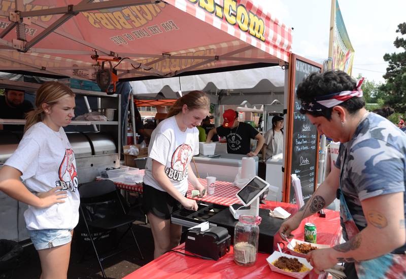 Photos Annual Taste of Westmont Festival Shaw Local