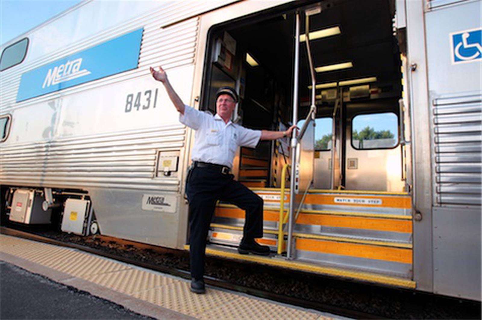 retiring-metra-conductor-was-the-guy-with-a-smile-shaw-local