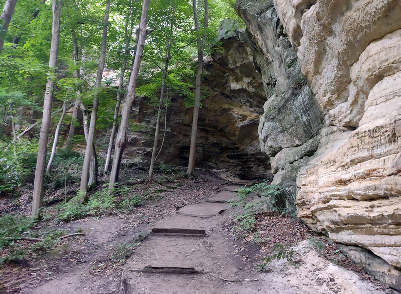 This trail leads to Council Overhang at Starved Rock State Park.