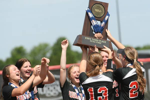 Forreston takes third in 1A softball in 8 innings