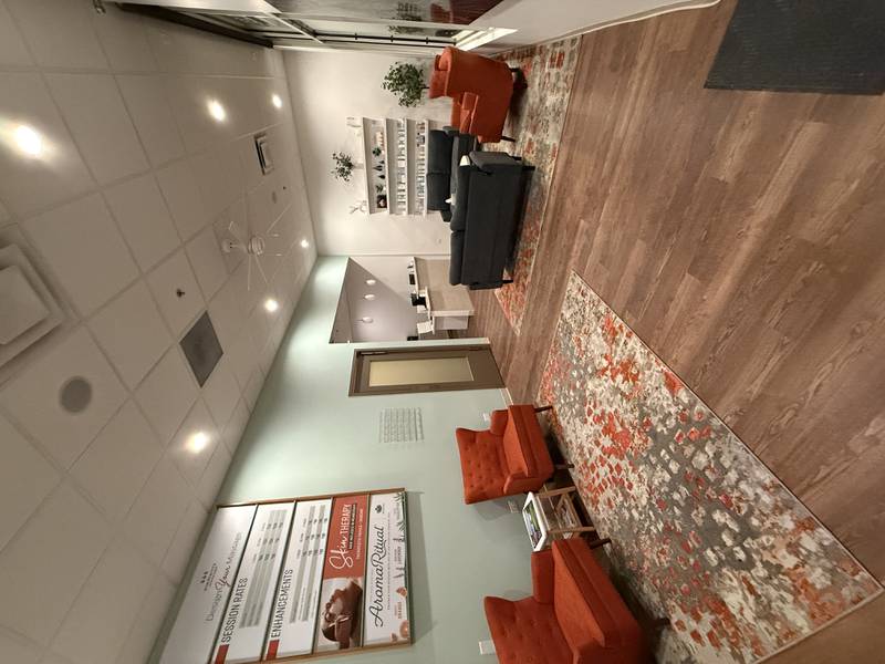Get vitamin C services at Elements Massage in Geneva.
