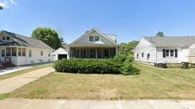 What were the best deals for residential properties in Lee County / Whiteside the week of April 27?