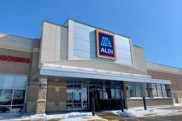 McHenry shopping center with Aldi, Kohl’s sells for $13.7M