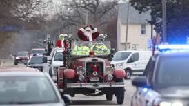 Photos: Joliet gives Santa Claus a happy send-off 
