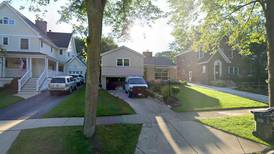 Glen Ellyn: Single-family home sells for $735,000