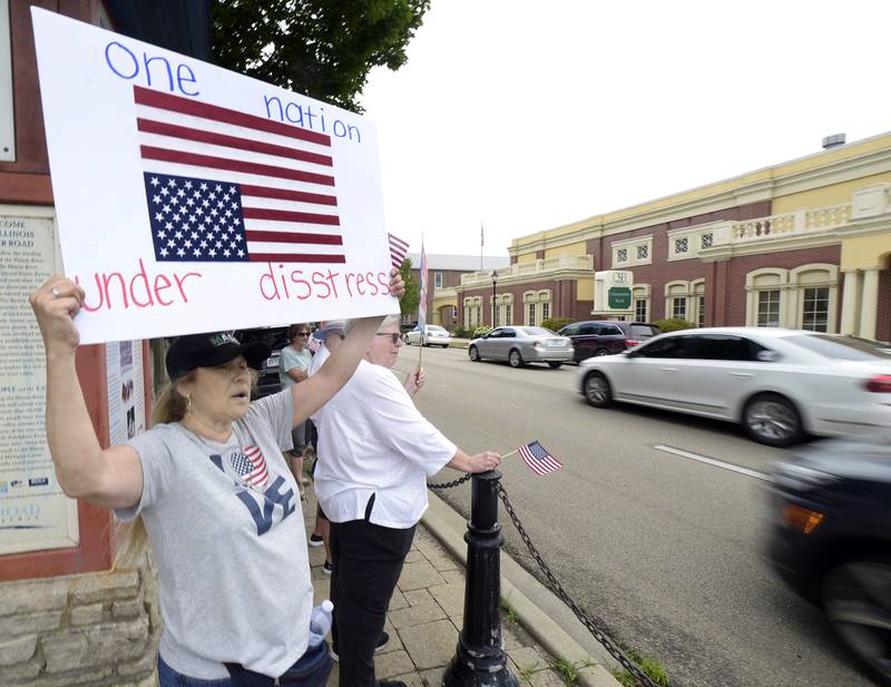 An estimated 100 protesters rallied Saturday along Washington Square in Ottawa promoting and voicing hope and protecting democratic institutions. Illinois Valley Indivisible hosted the “Defend Our Democracy” rally.