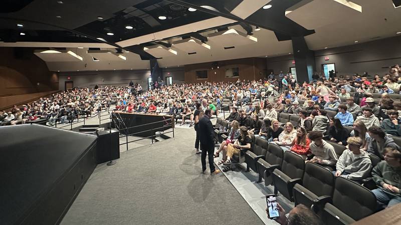A large crowd gathers to listen to former NBA player and motivational speaker Chris Herren, during a presentation on Wednesday, May 7, 2025 at Illinois Valley Community College in Oglesbry. Herren battled substance abuse during his time as a college basketball player, international leagues and in the NBA.