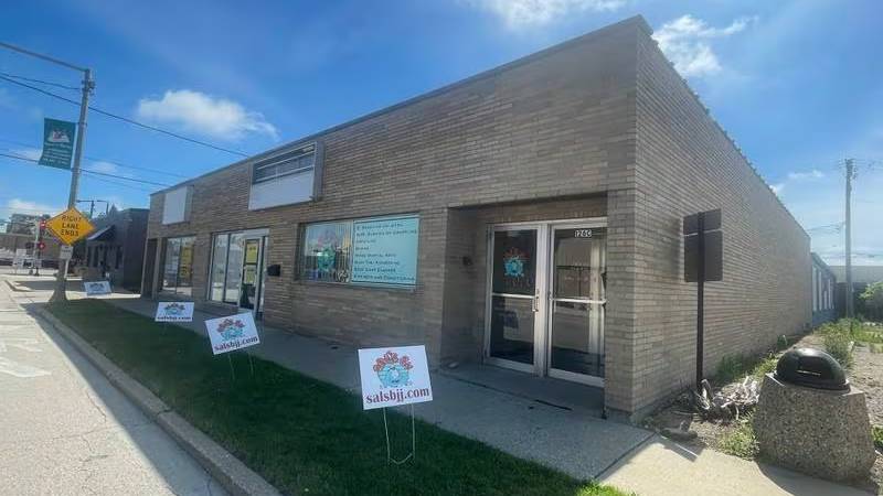 Woodstock man opens Sal’s Jiu Jitsu and Grappling gym in DeKalb