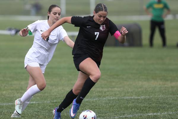 Ava Gertz stays hot, Prairie Ridge shuts out Crystal Lake South in IHSA Class 2A regional semifinal