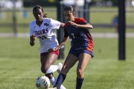 Alexandra Ibarra, Oswego beat Plainfield North in PKs, clinch share of Southwest Prairie Conference title