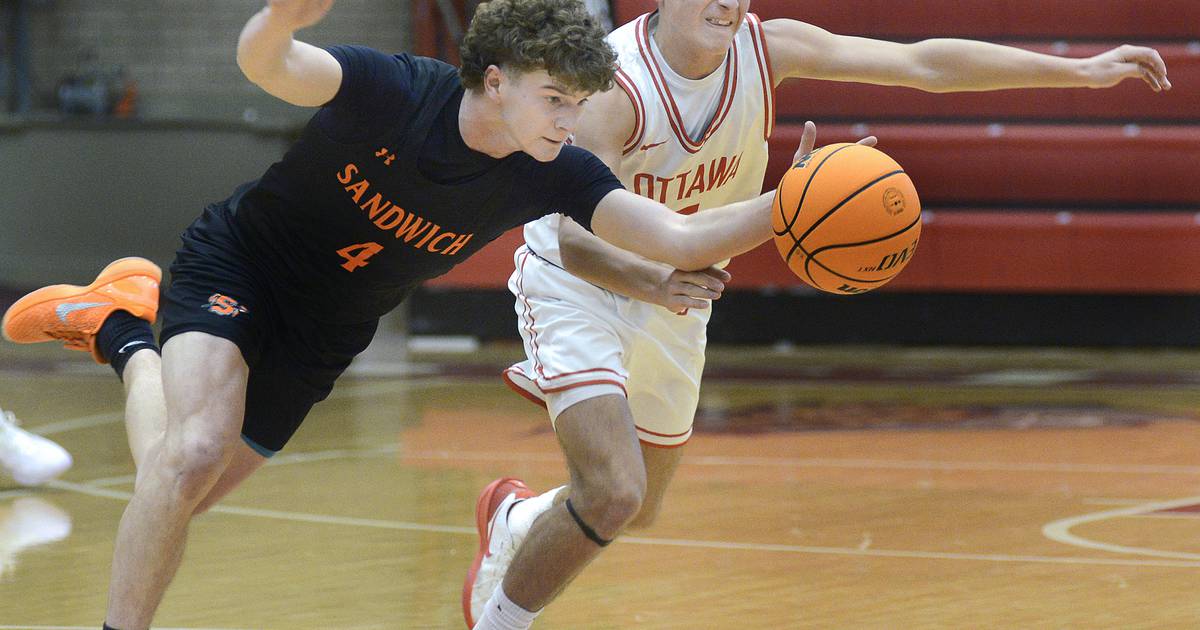 Photos: Ottawa defeats Sandwich 58-46 in boys basketball