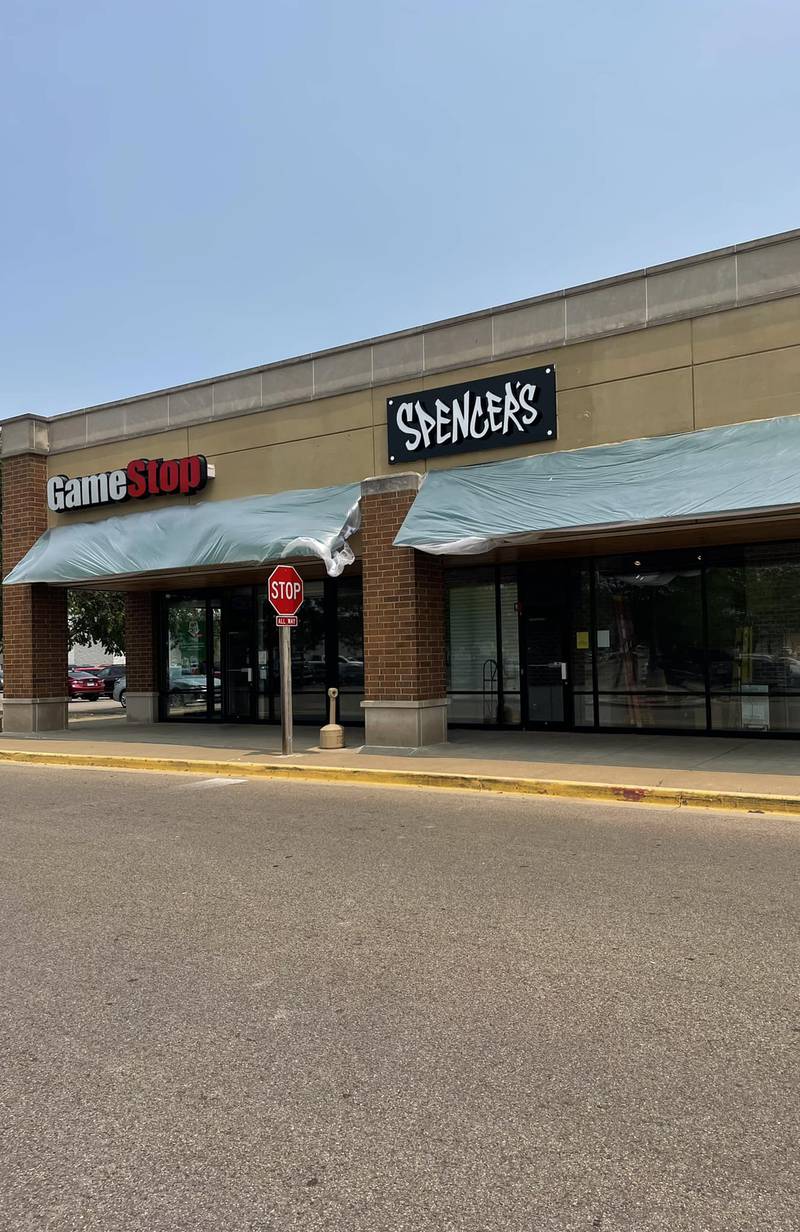 Spencers Gifts in Peru moved to the shopping center near Kohl's.