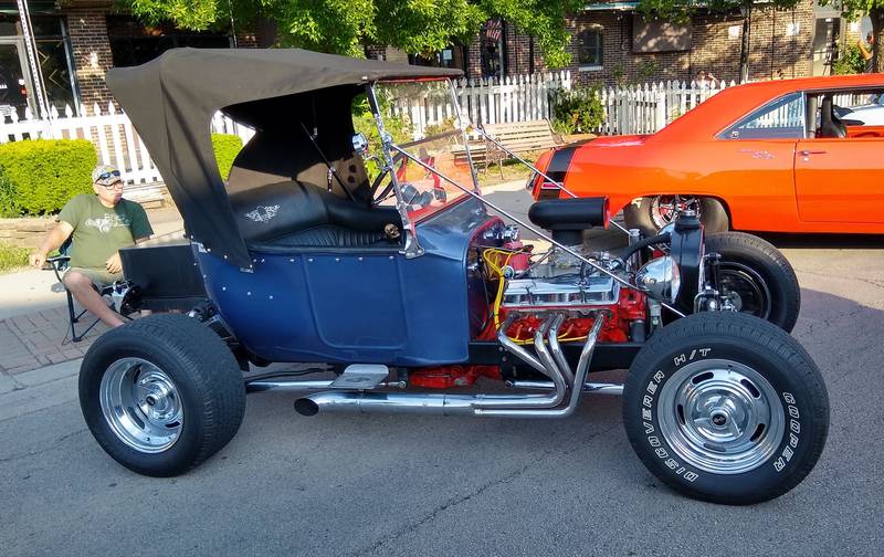 Photos by Rudy Host, Jr. - 1923 Ford T-Bucket Roadster Side