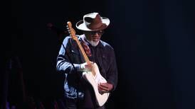 Illinois music fans flock to Joliet for rock museum’s Hall of Fame inductions