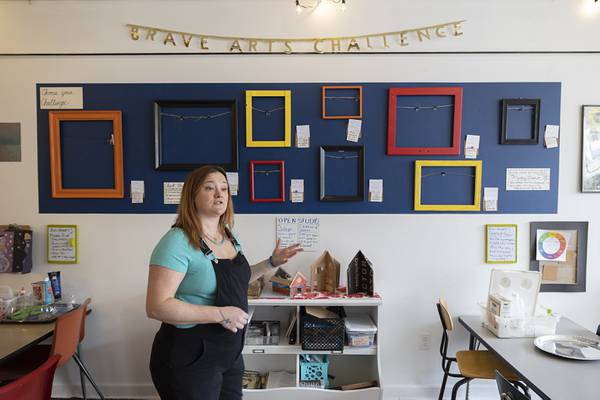 Dixon artist opens art studio, hopes people will challenge themselves, connect with others