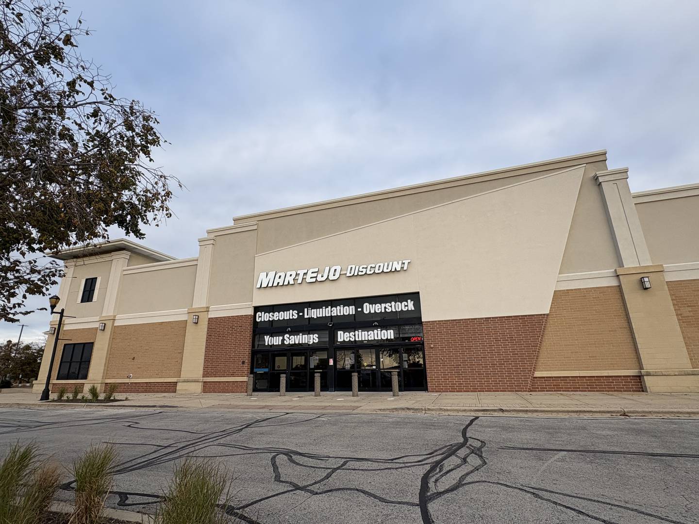 Martejo Discount, located at 1561 S. Randall Road, Algonquin.