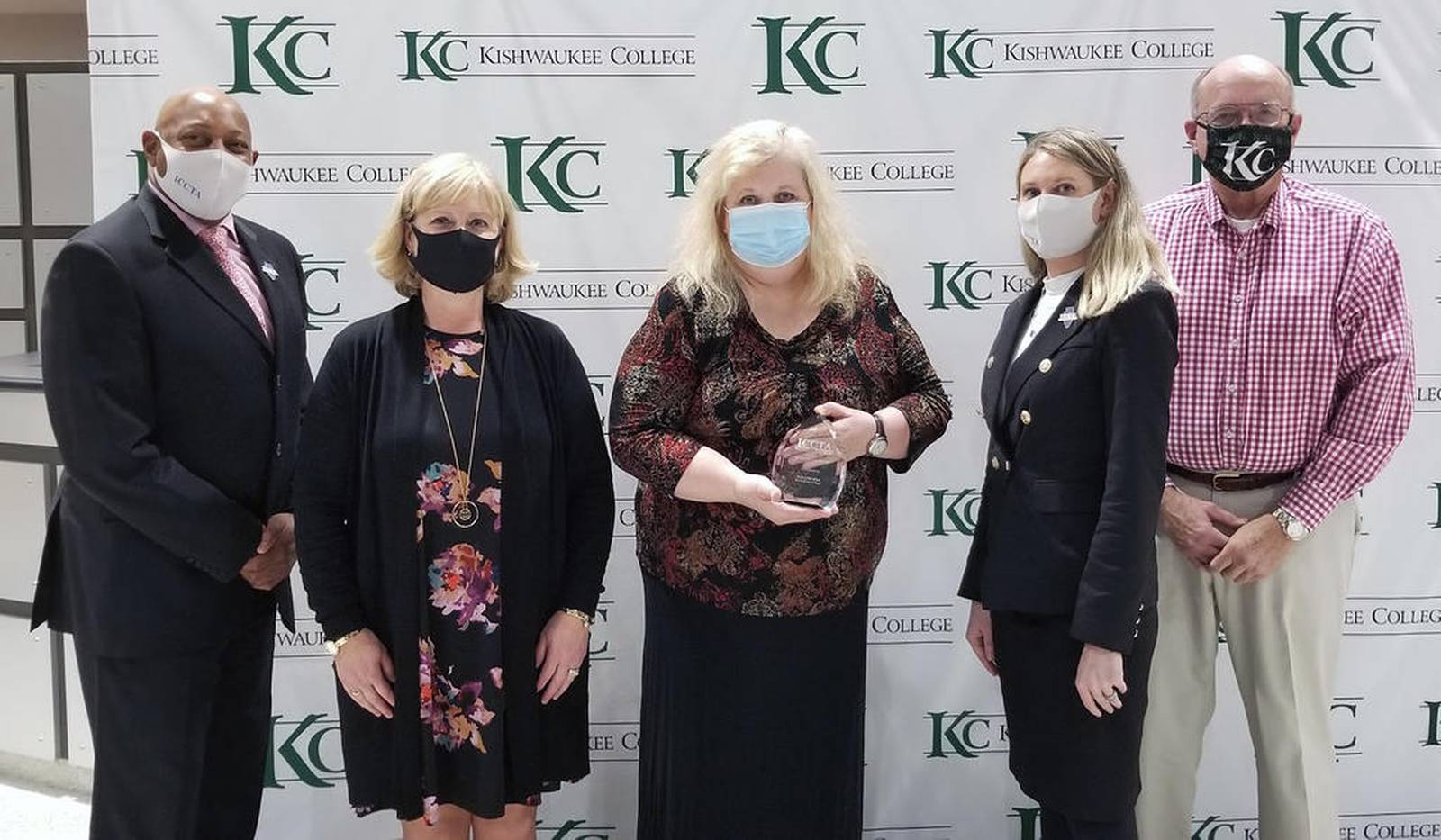 Kishwaukee College nursing student wins Lifelong Learning Award Shaw