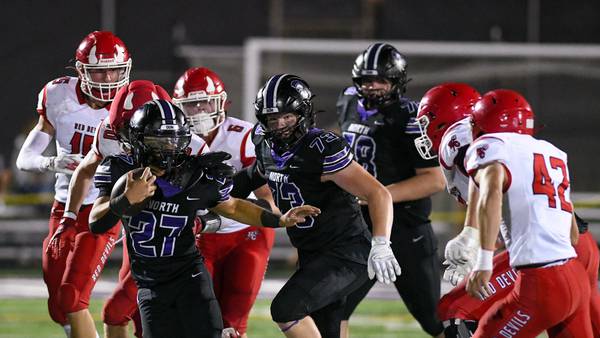 Downers Grove North, on Kevin Jay’s late TD to Will Vala, edges Hinsdale Central