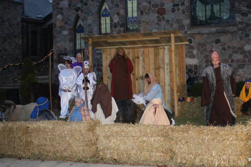After six- years, The First Presbyterian Church in Morris will return to the stage with its “Living Nativity” production.