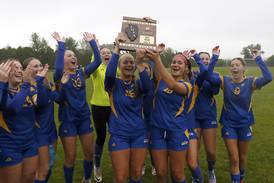 Liz Smith’s hat trick lifts Johnsburg to third straight regional title