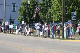 Demonstrators in Princeton voice concerns about Trump administration, deportations