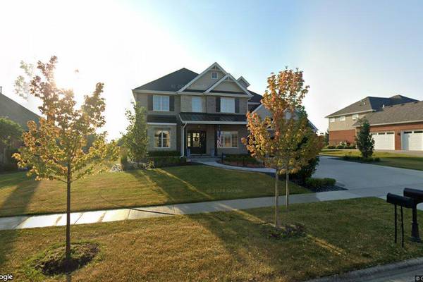 Sale closed in Homer Glen: $1.23 million for a single-family home