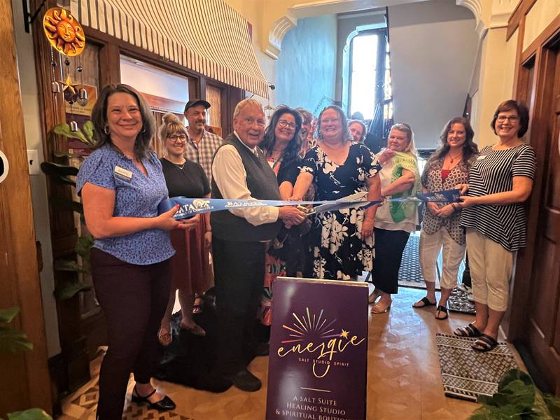 Batavia Mayor Jeffery Schielke presided over the ribbon-cutting ceremony at  Energie Salt Suite and Spiritual Boutique in Batavia along with owners Renee Dee and Lisa Edwards. Among the well-wishers were Batavia Chamber President and CEO Margaret Perreault; Patti Anselme, special events coordinator; and Shirley Mott, chamber communications and membership coordinator. Also present were Batavia city staff member Anthony Isom, Batavia chamber ambassadors, fellow chamber members and business owners.