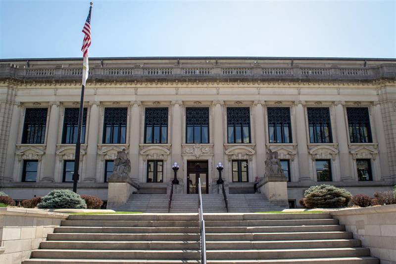 The Illinois Supreme Court building is pictured in Springfield. (Capitol News Illinois file photo)