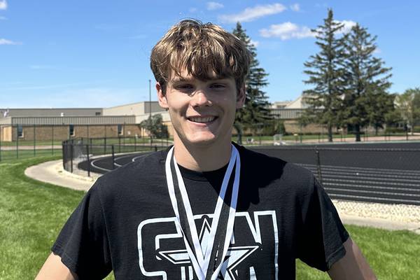 Excellence in distance events pace St. Charles North to title at 53rd annual Peterson Prep Invitational