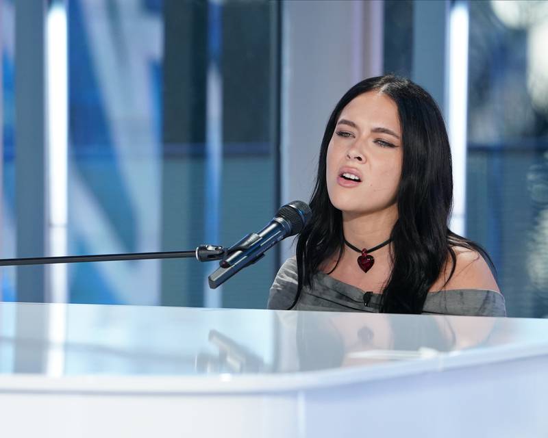 Algonquin native Caroline Baran is about to hit the biggest stage of her life. The 21-year-old Huntley High School alum, known as Kaeyra by her music fans, will appear on Sunday's audition episode of "American Idol."