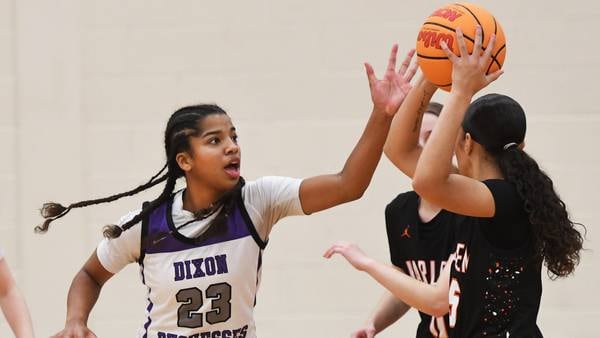 Photos: Dixon, Rochelle, Amboy compete at Oregon Tip-Off Tournament