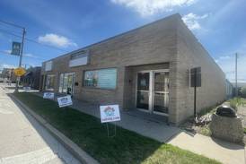 Woodstock man opens Sal’s Jiu Jitsu and Grappling gym in DeKalb
