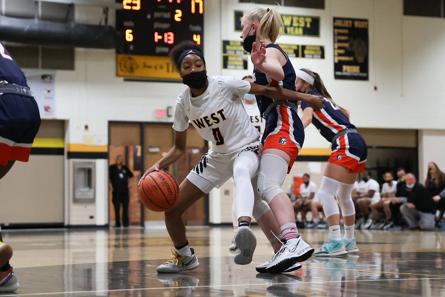 Joliet West's Lisa Thompson makes a play to the basket against Romeoville. Monday, Jan. 10, 2022 in Joliet.