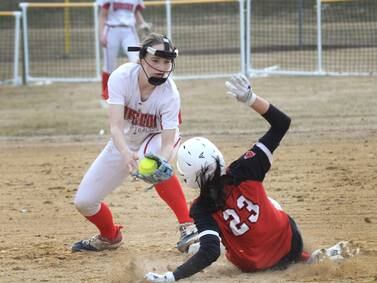 Photos: Oregon edges Amboy