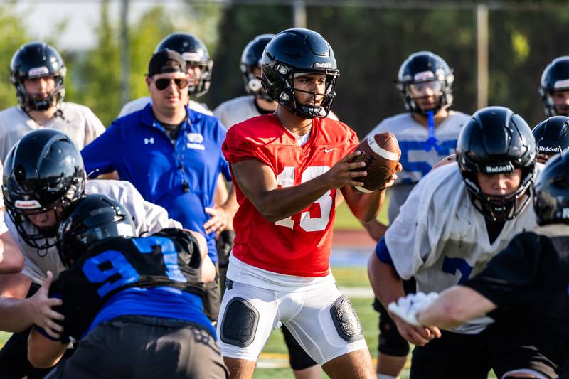 Jonas Williams participates in varsity football practice at Lincoln-Way East on Aug. 11, 2025.