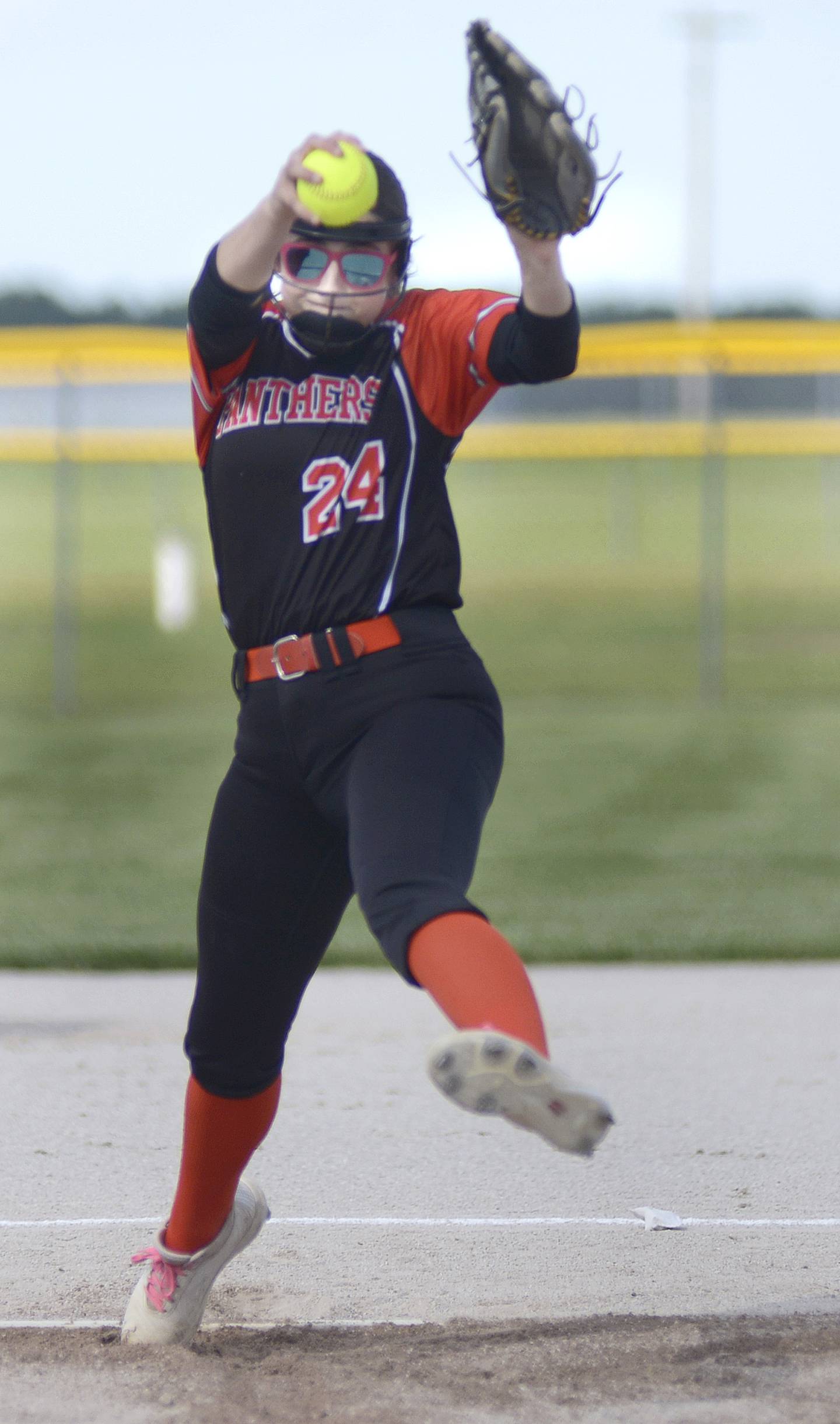 Garder-South Wilmington starting pitcher Maddie Simms lets go with a pitch against Serena Friday at Serena.