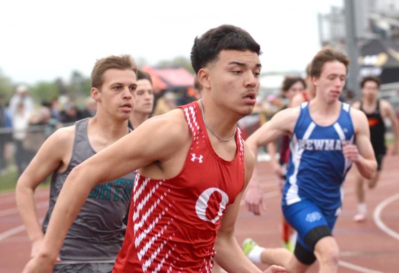 Oregon's Daniel Gonzalez starts the 800 meters at the Hawk Classic on Friday, May 2, 2025 at Landers-Loomis Field in Oregon. He finished third in race.