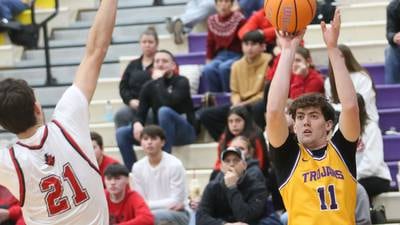 Photos: Mendota's Aden Tillman reaches 1,000 point milestone in win over Hall