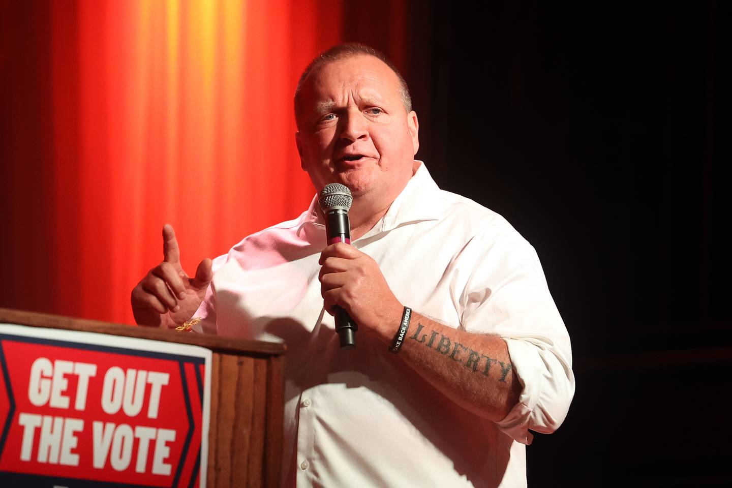 Thomas DeVore, candidate for Illinois Attorney General, speaks at the GOP rally at 115 Bourbon Street in Merrionette Park on Monday, Nov. 7, 2022.
