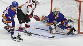 Blackhawks agree to 1-year contract with D Erik Gustafsson