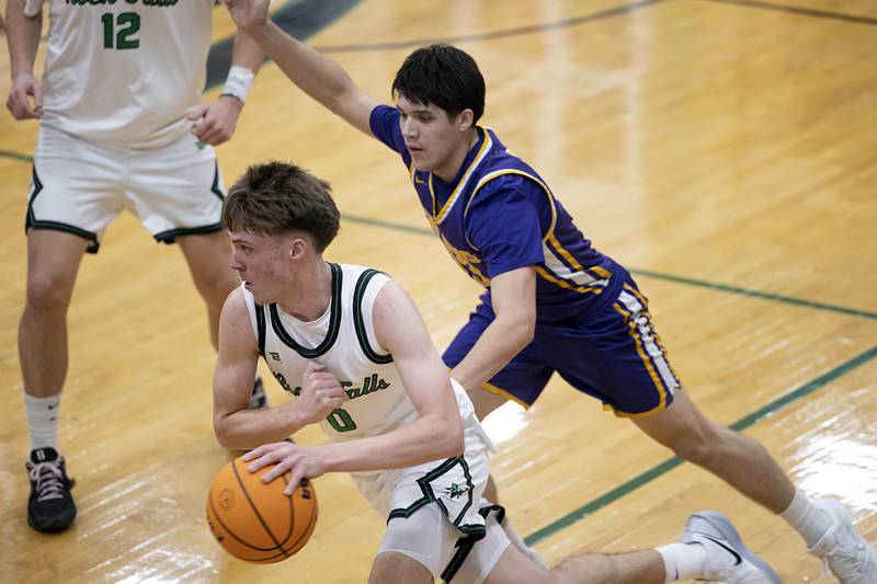 Rock Falls’ Max Burns drives to the hoop against Mendota Monday, Dec. 15, 2025.